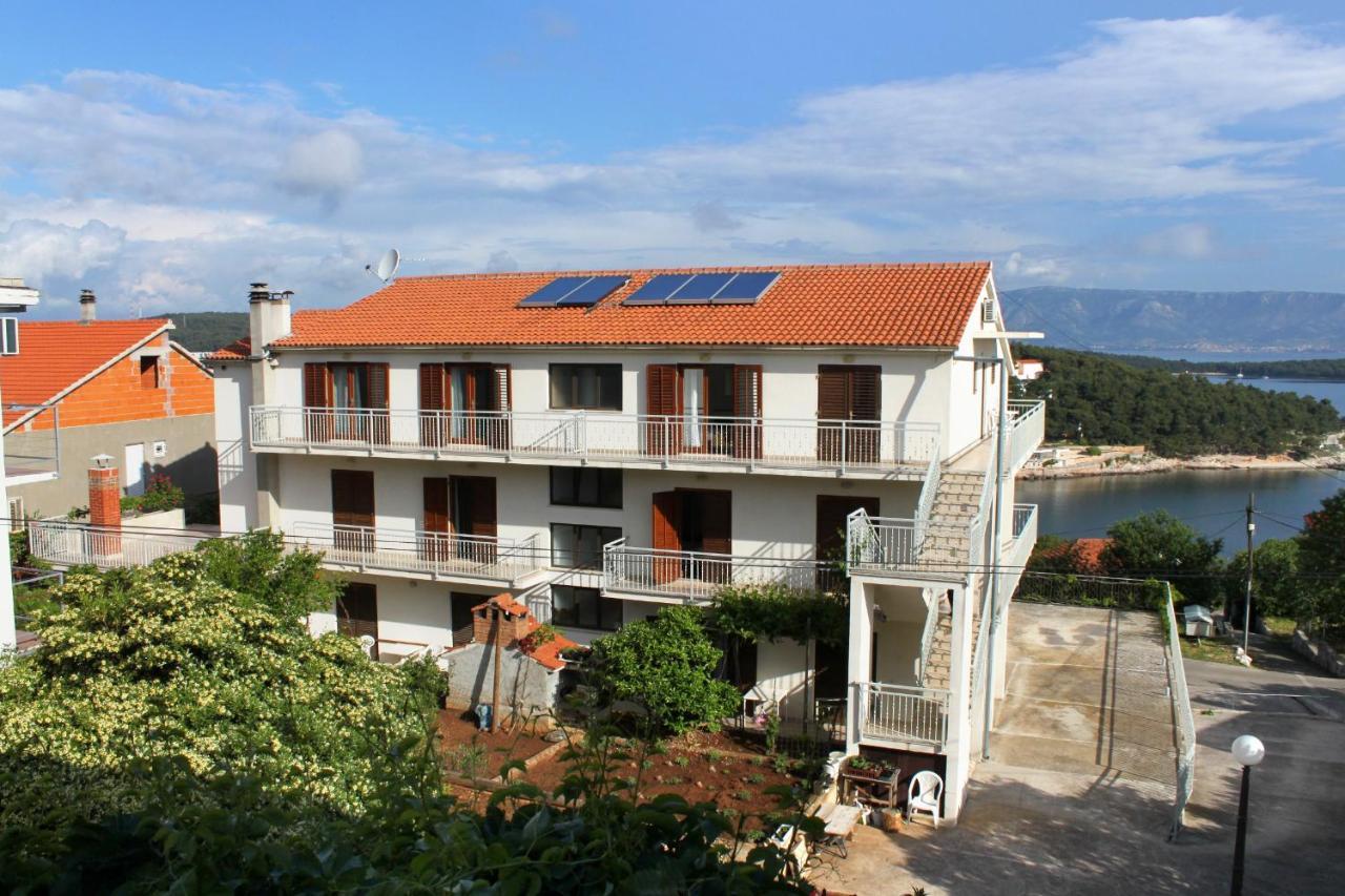 Apartments With A Parking Space Jelsa, Hvar - 8765 Jelsa  Esterno foto