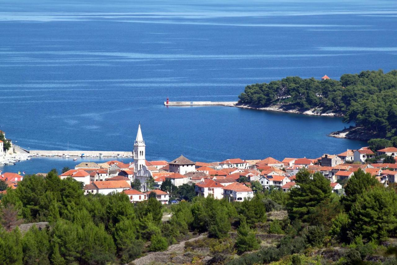 Apartments With A Parking Space Jelsa, Hvar - 8765 Jelsa  Esterno foto