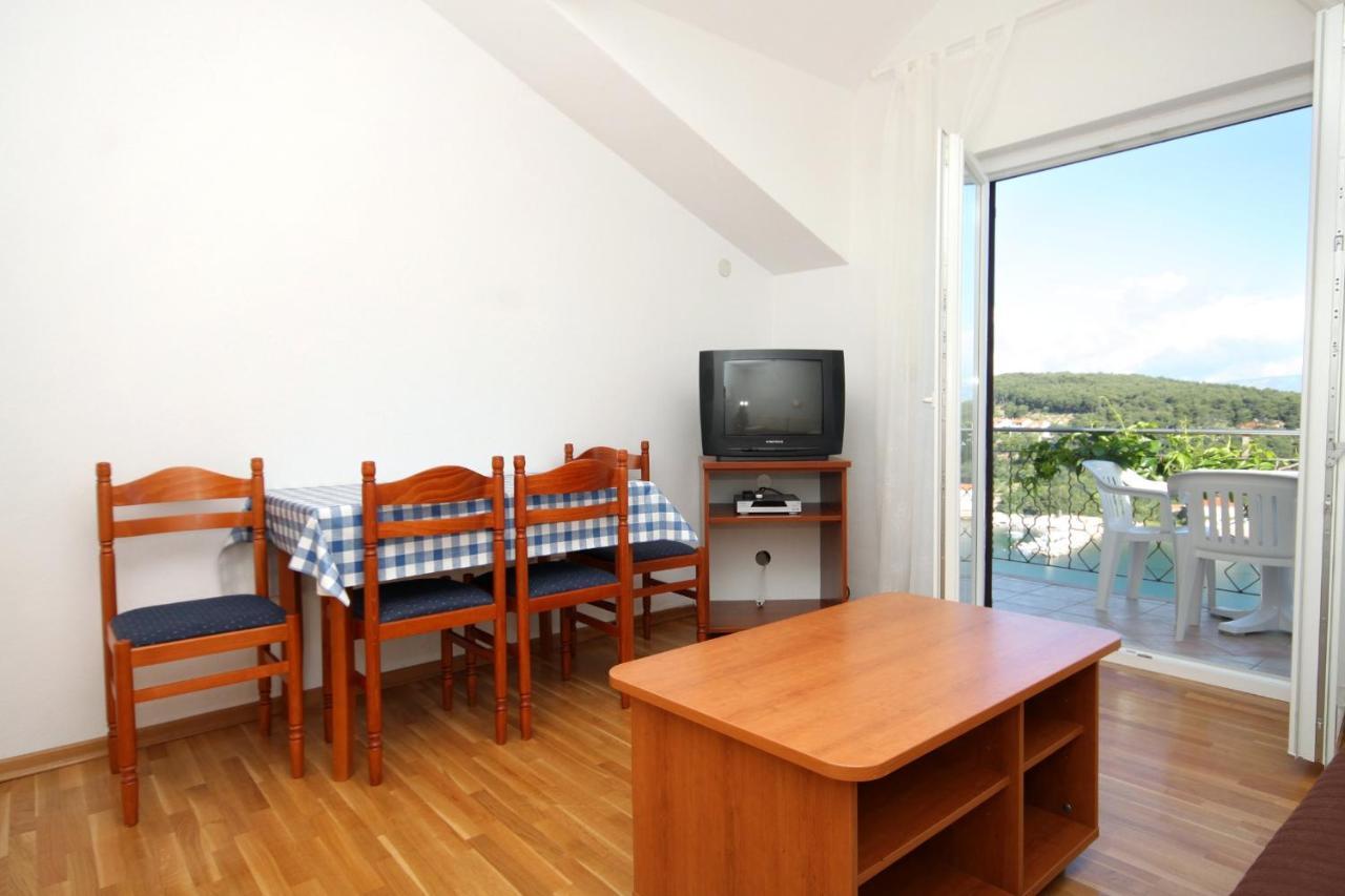 Apartments With A Parking Space Jelsa, Hvar - 8765 Jelsa  Esterno foto