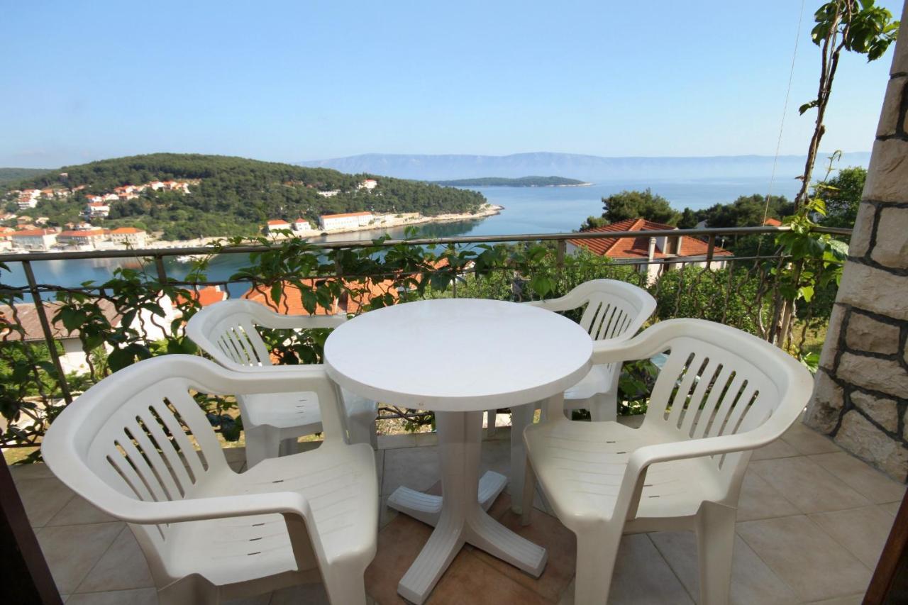 Apartments With A Parking Space Jelsa, Hvar - 8765 Jelsa  Esterno foto
